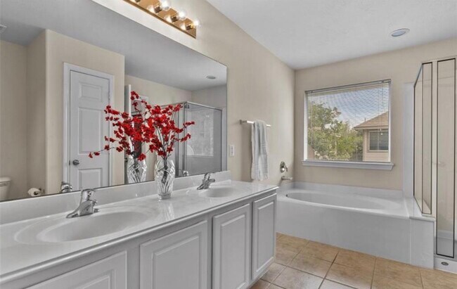 Photo - 12430 Oriole Lake Way