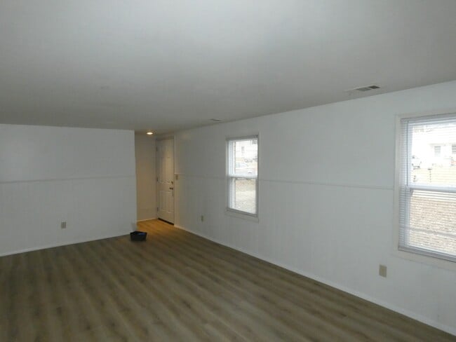 Photo - 5045 NE 56th Pl