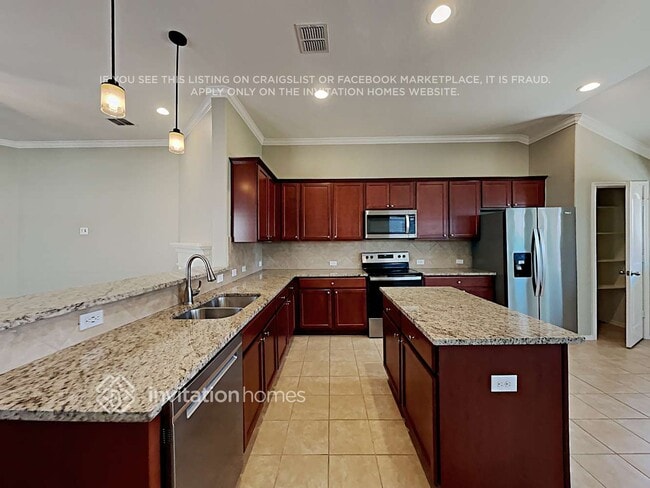 Photo - 255 Thatcher Dr