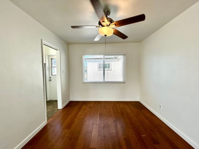 Photo - 2 Bed, 1 Bath in Central SD. Water/Trash/Parking Included Unidad 4442