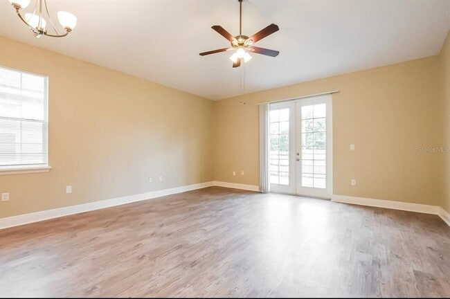 Photo - 527 Hibiscus Cove Dr