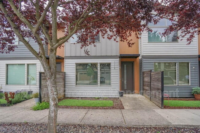 Building Photo - 137 N 44th Pl