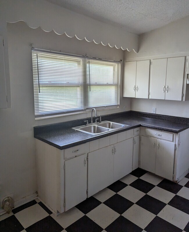 1803 Sharon Dr Rental House Rental in Albany, GA