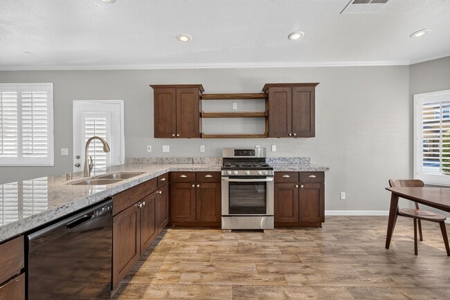 Photo - 2 Bedroom + Loft + 1 Car Attached Garage - Gated Community