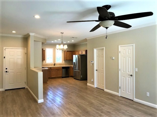 Photo - UPDATED 3 BED, 2.5 BATH, 1127 SQ FT