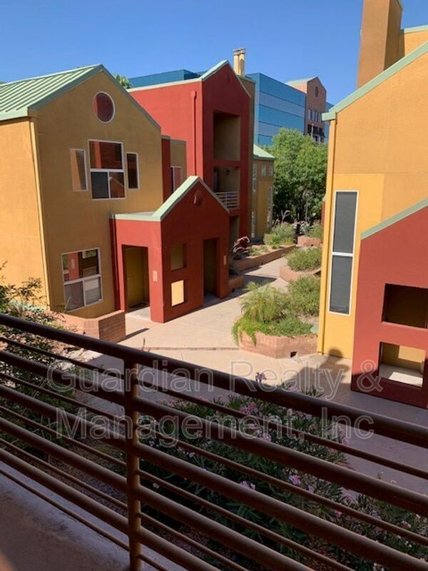 Building Photo - 154 W 5th St Unit #248