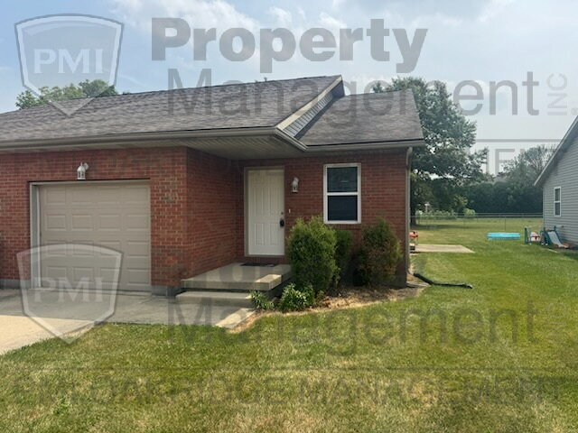 Building Photo - Single Level 2 Bed Apartment with Garage