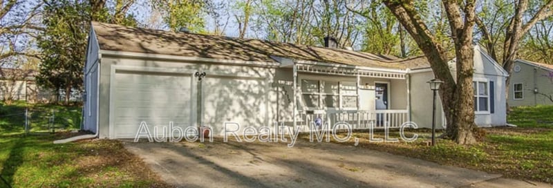 Photo - 5215 Sterling Ave
