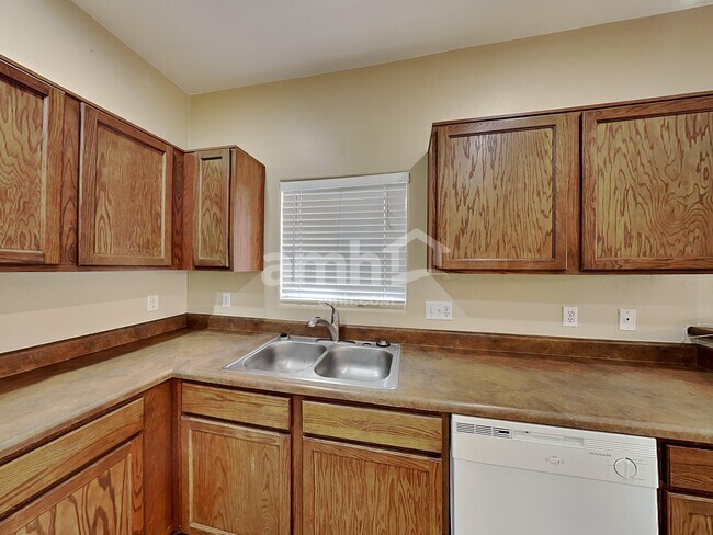 Photo - 1990 E Vera Cruz Vis