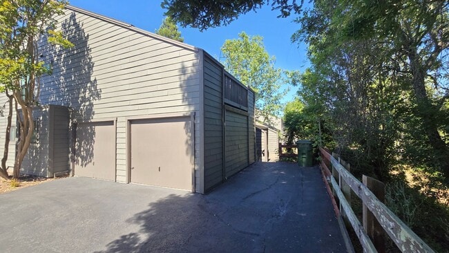 Photo - 8341 Valley View Ct