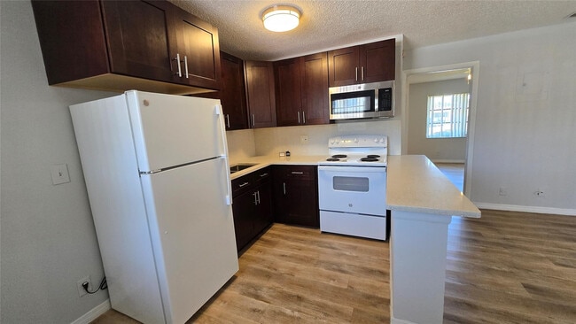 Photo - 416 Lakeside Dr Unit 126