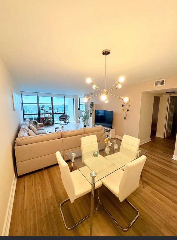 Photo - 1000 Parkview Dr Unit 1007