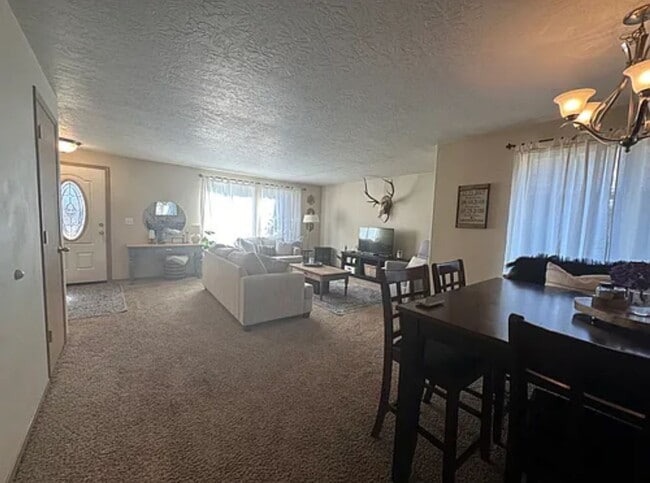 Photo - 2520 Mount Vernon St SE