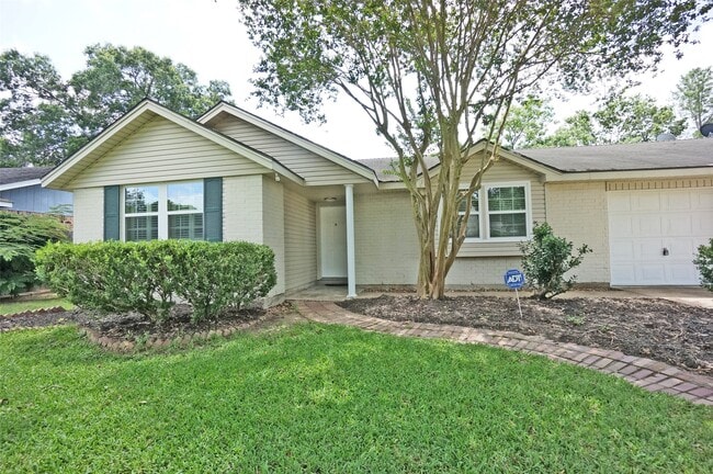 Building Photo - 1922 Westlake Way