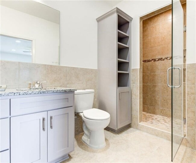 Photo - 141 Everest Cove