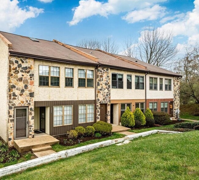 Building Photo - 239 Smallwood Ct