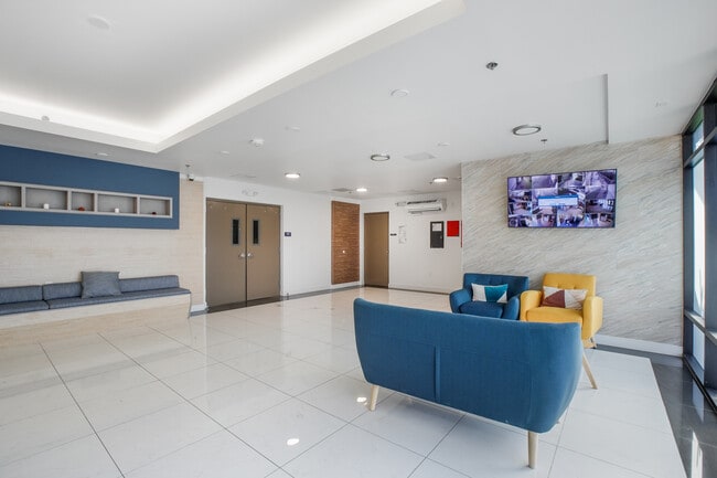 Photo - 820 S Wilton Pl Unit 401