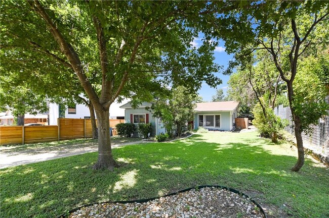 Photo - 208 Braeswood Rd Casa