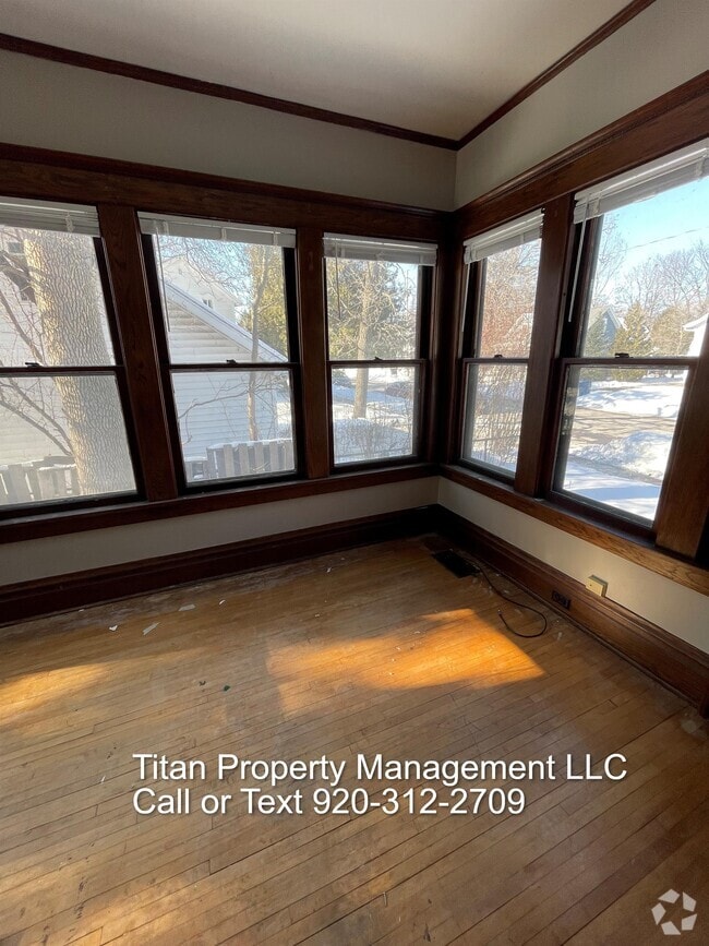 Building Photo - 855 Vine Ave Rental