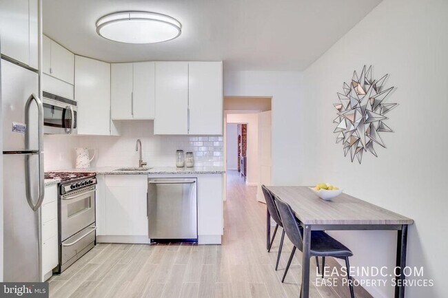 Photo - 905 M St NW Unit #B