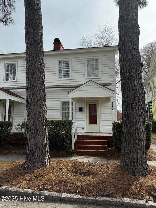 Building Photo - 414 Metcalf St Rental