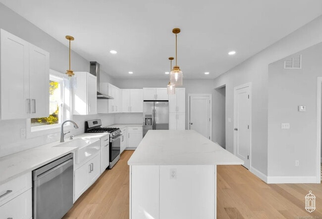 Photo - 183 Vesper St