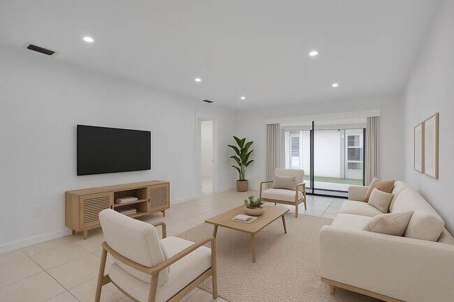 Photo - 315 NW 36th Ave