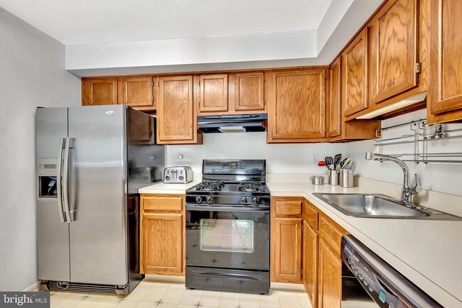 Photo - 302 Trinity Ct Unit 11