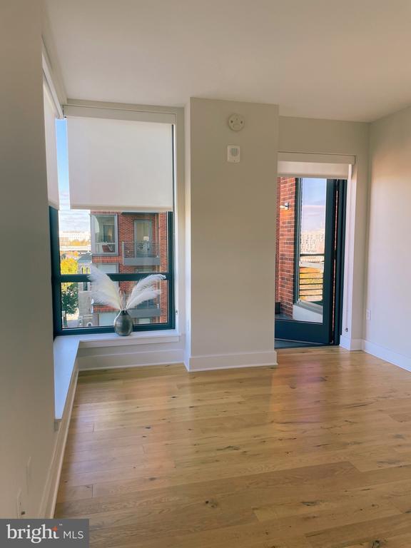 1211 Van St SE Unit 818