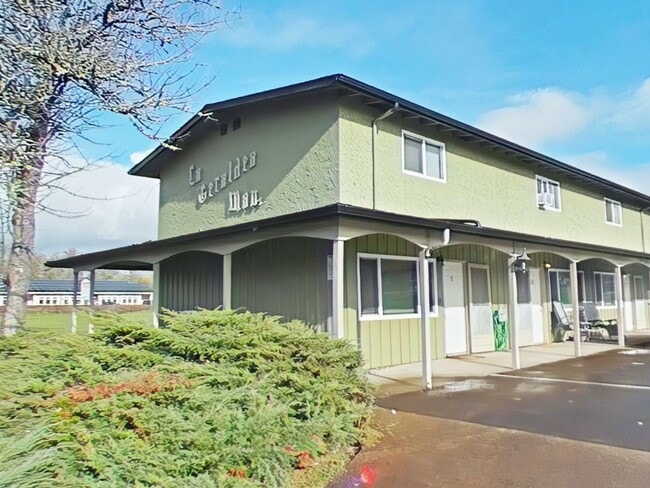 Building Photo - 2 Bedroom Apartment ~ Philomath ~ Small Pet Friendly Unit 115 S 20th #5