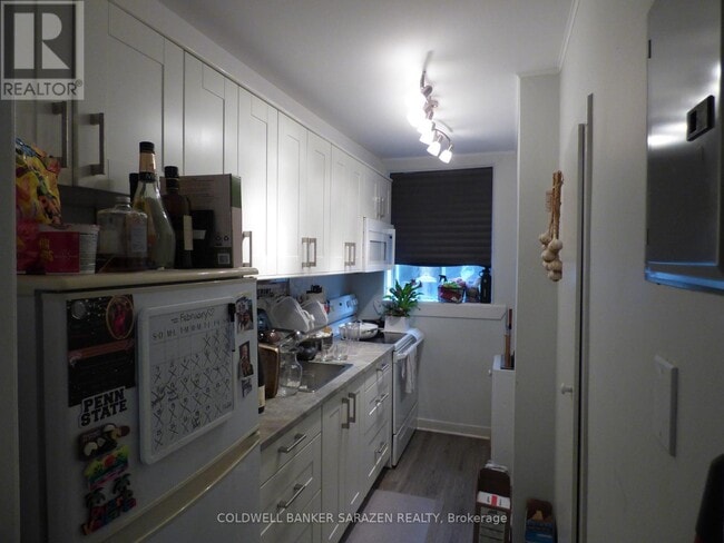 Photo - 691 Irene Crescent Unit 1