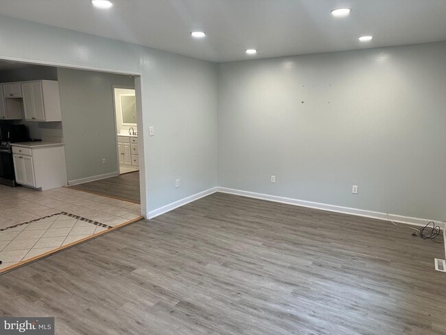 Photo - 1214 Reece Rd