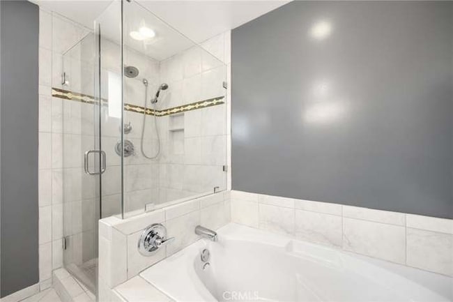 Photo - 10732 Lindesmith Ave