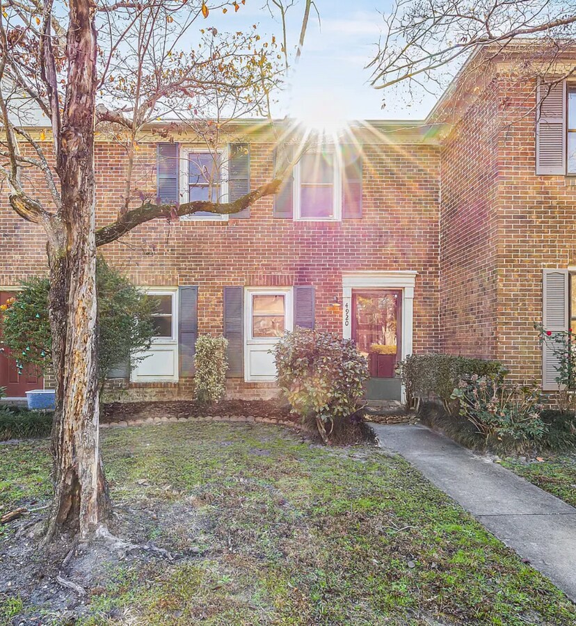 Photo - 4920 Seabrook Ct
