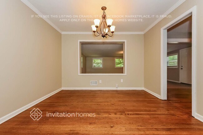 Photo - 2725 Rollingwood Ln SE