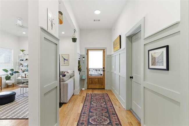 Photo - 1030 Kirkwood Ave SE