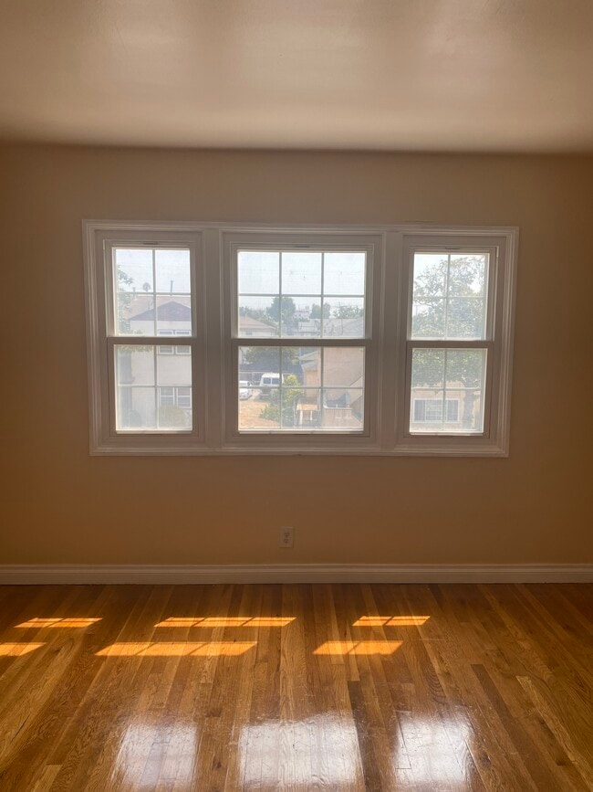 Photo - 10329 S Wilton Pl Unit 10329 S. Wilton Pl