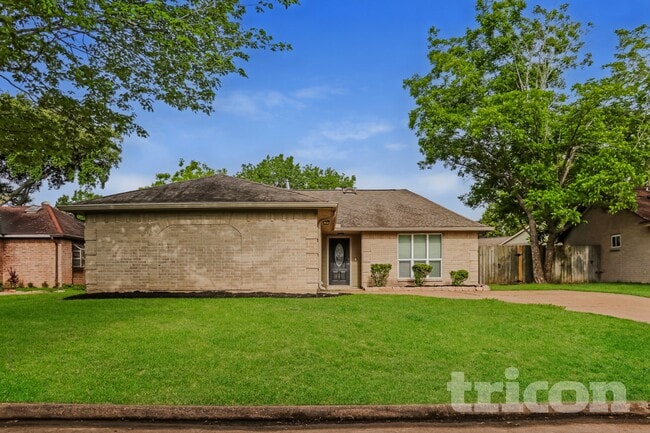 Building Photo - 2011 Marlberry Ln