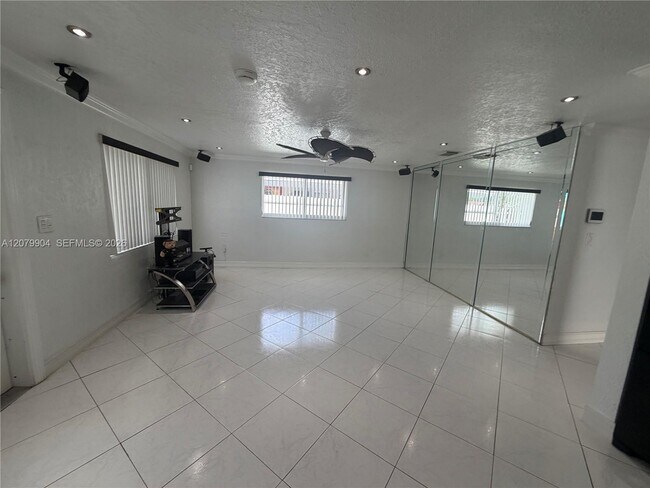Photo - 2998 NW 94th St