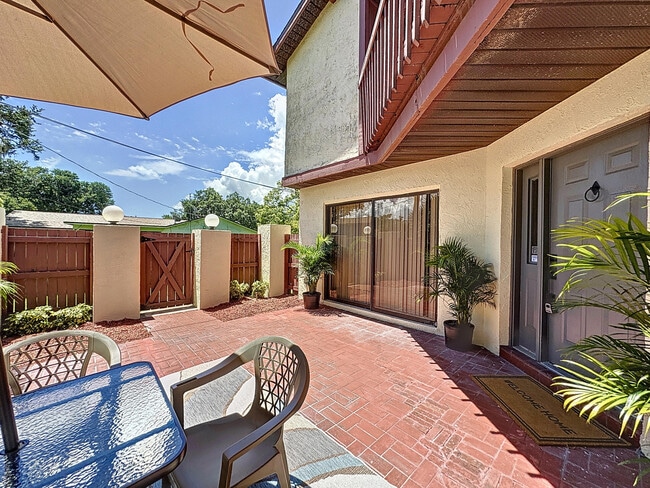 Photo - 2577 S Park Ave