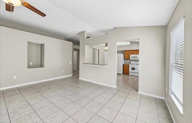 30237 Glenham Ct