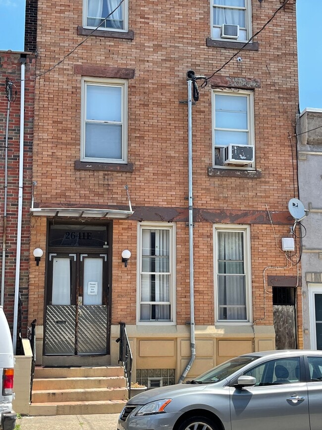 Photo - 2641 E Clearfield St Unidad 3R