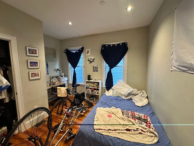 Photo - 148 Hillside St Unit 3