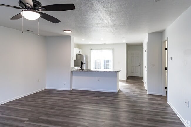 Living & Kitchen Space