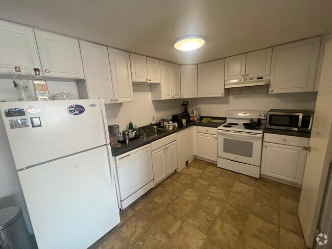 Building Photo - 36 Dighton St Unit 10 Rental