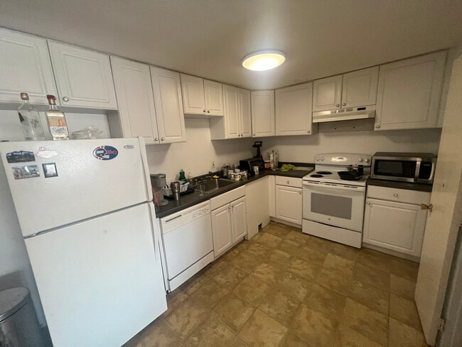 Photo - 36 Dighton St Apartment Unit 10