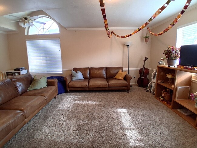 Photo - 577 N 100 W St