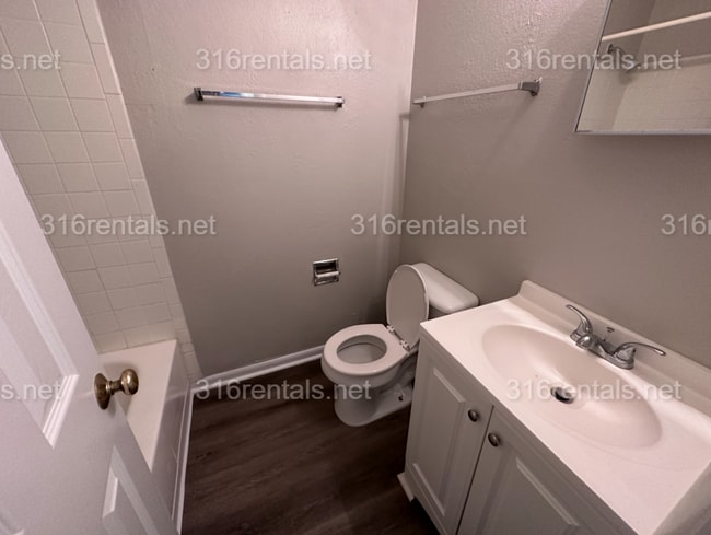 Photo - $745 - COMING SOON! SECTION 8/ Housing Voucher approved 3 bedroom / 1 bathroom Unit 1544-301