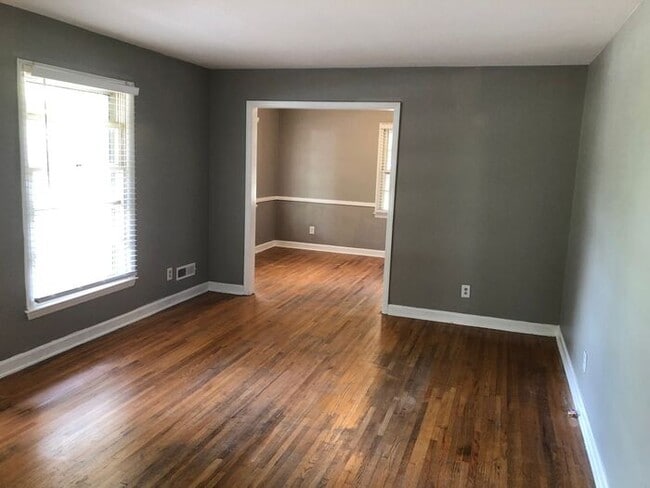 Photo - 3bed/2 bath home in Shannon Park in Charlotte