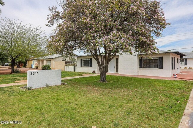 Building Photo - 2314 E Osborn Rd Rental